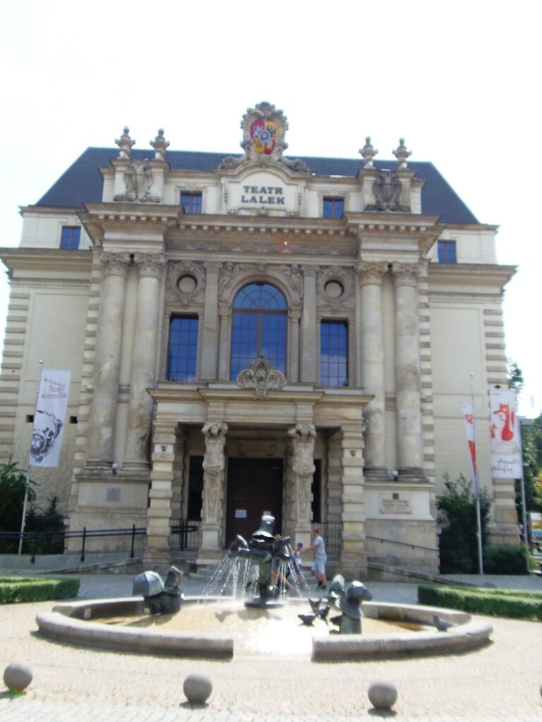 teatr lalek we wrocławiu